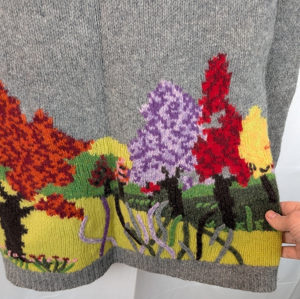 Ingrid Hass Gray Cardigan with Floral Design Size M In EUC - Picture 5 of 11